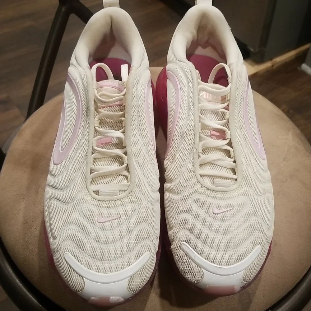 Women's Nike Air Max 270 sneakers sz 10 - Picture 2 of 12